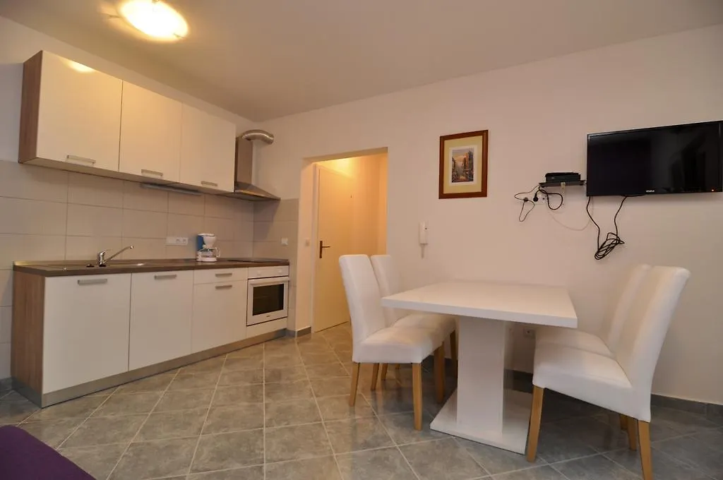 Apartments Marija - Maslenica - First Line To The Sea Croatia