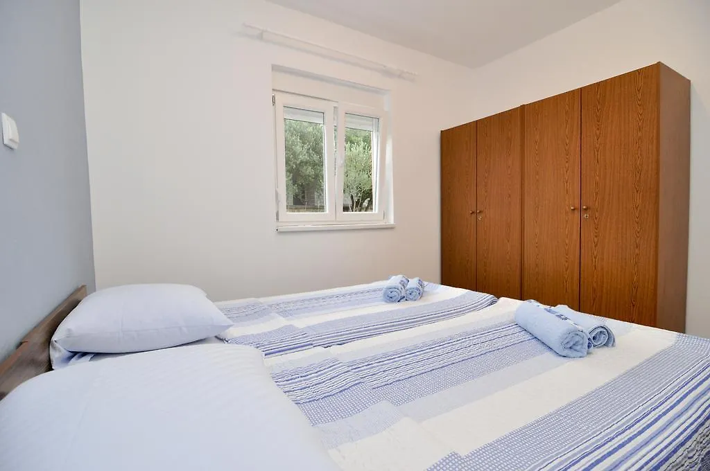 Apartments Marija - Maslenica - First Line To The Sea Croatia