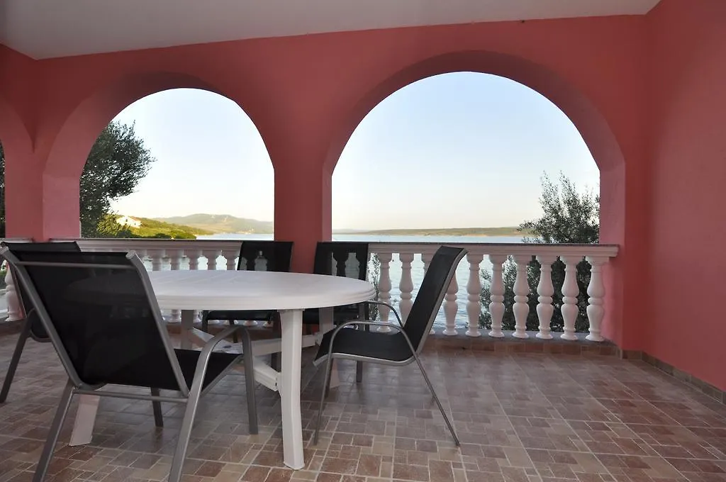 Apartments Marija - Maslenica - First Line To The Sea
