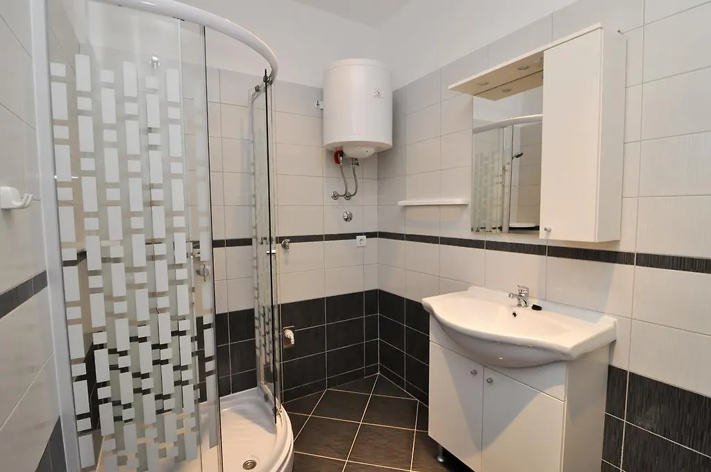 Apartments Marija - Maslenica - First Line To The Sea Croatia