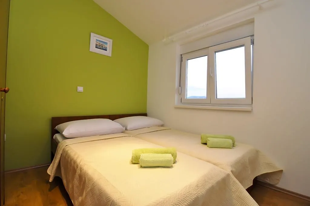Apartments Marija - Maslenica - First Line To The Sea