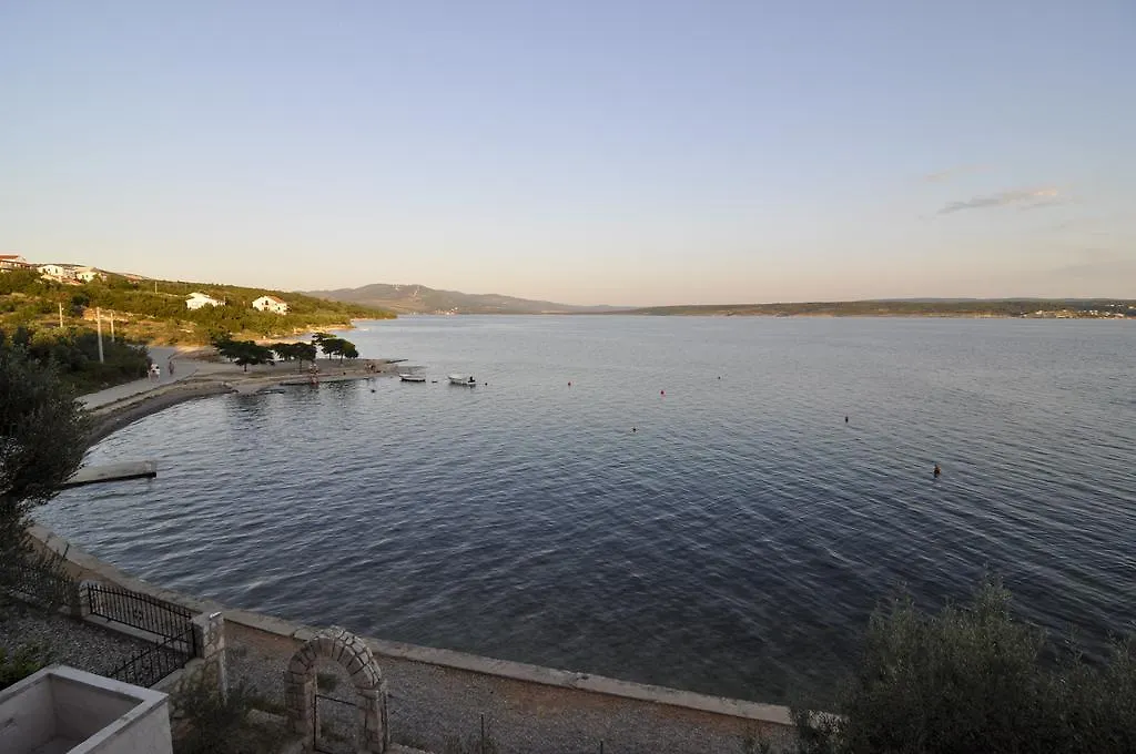 Apartments Marija - Maslenica - First Line To The Sea