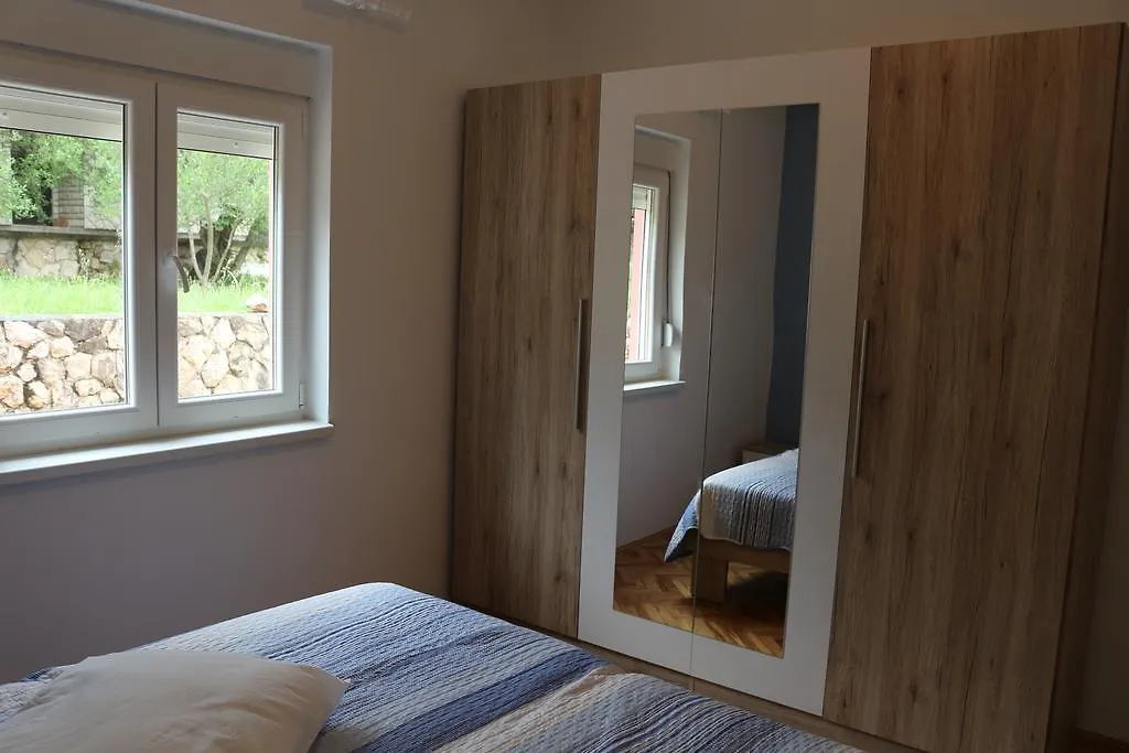 Apartments Marija - Maslenica - First Line To The Sea