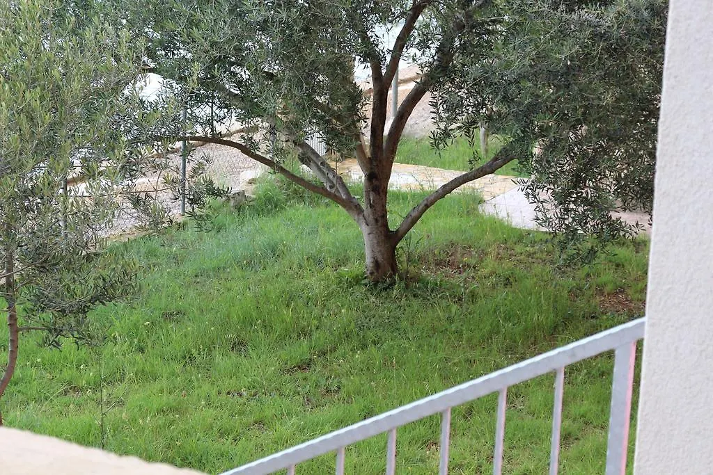 Apartments Marija - Maslenica - First Line To The Sea