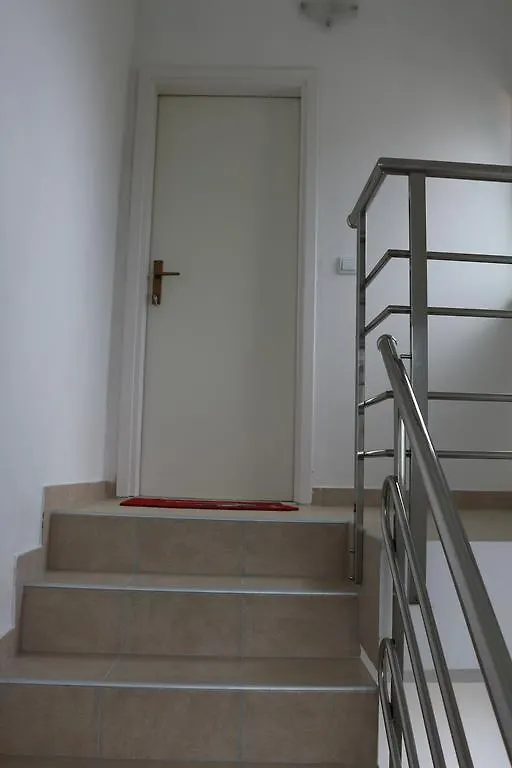 Apartments Marija - Maslenica - First Line To The Sea