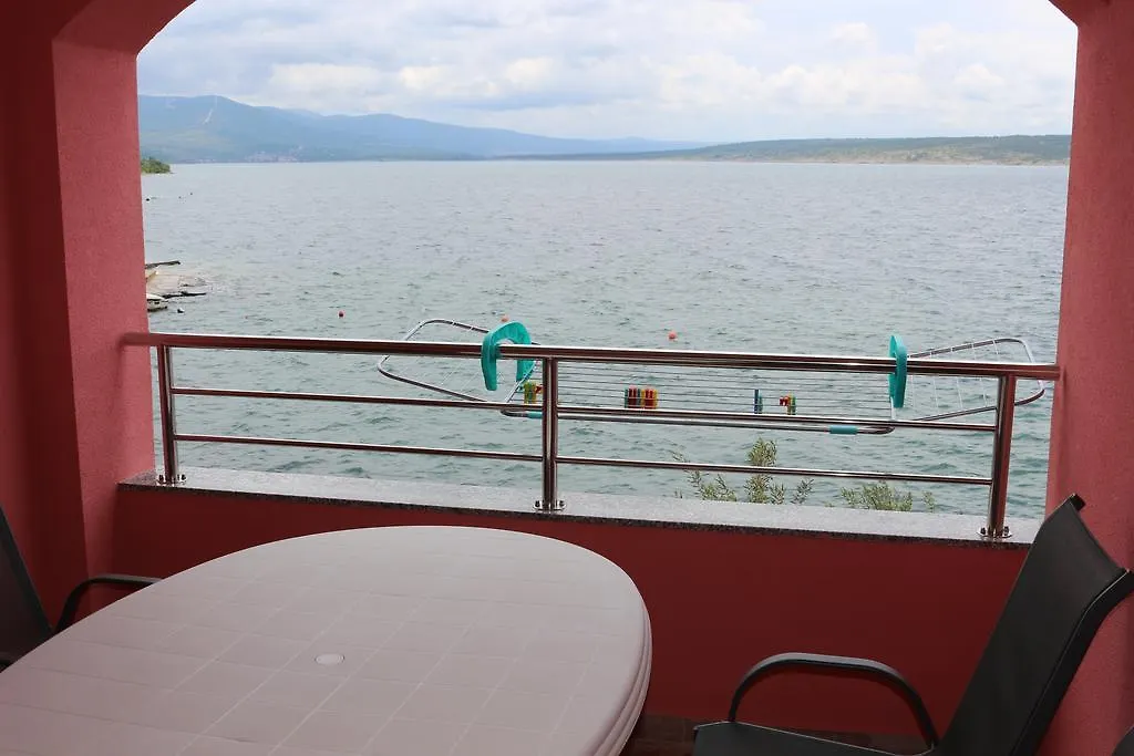 Apartments Marija - Maslenica - First Line To The Sea