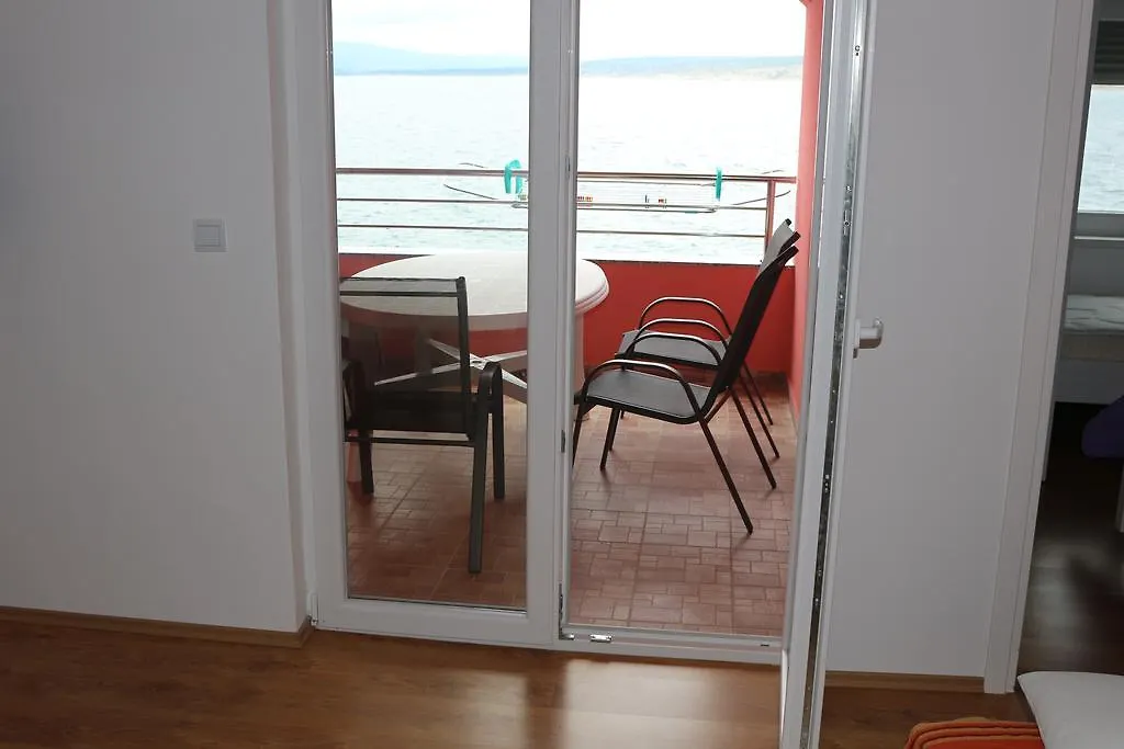 Apartments Marija - Maslenica - First Line To The Sea