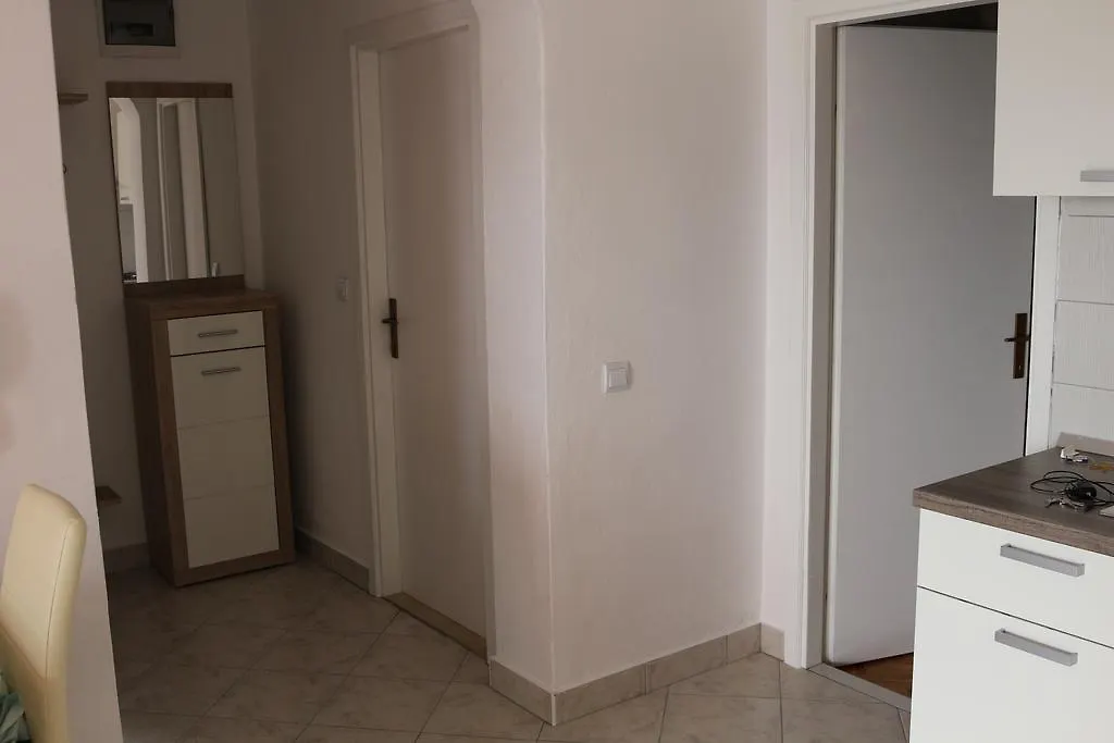 Apartments Marija - Maslenica - First Line To The Sea