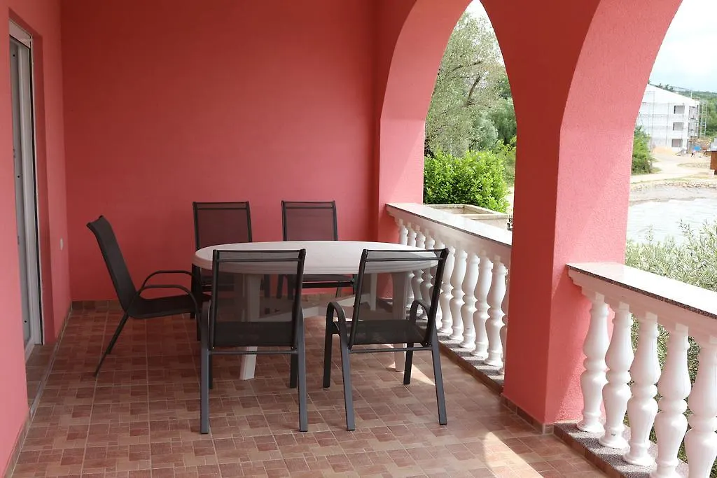 Apartments Marija - Maslenica - First Line To The Sea