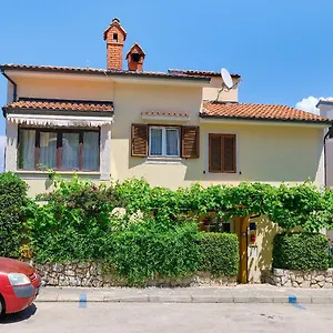 Nada - 150 M From Sea , Mali Lošinj Chorvatsko